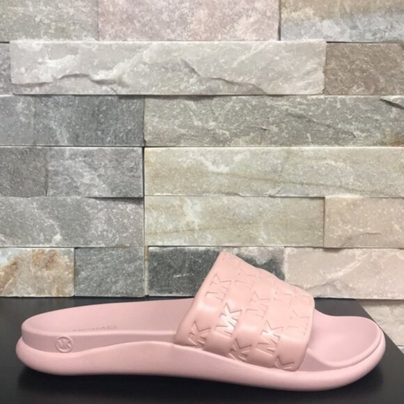 Michael Michael Kors Finnie Slide Sandal - Picture 4 of 6